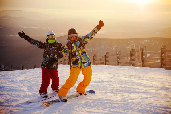 Šťastný tým snowboardistů — Stock fotografie