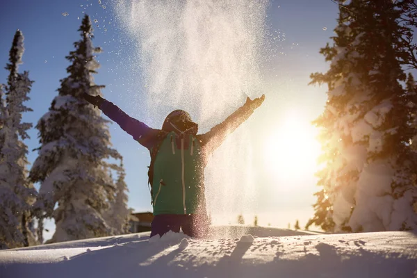 Garota Snowboarder Com Mãos Levantadas Diverte Sheregesh Rússia — Fotografia de Stock