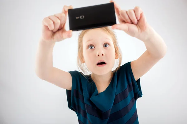 Happy Kid Blogger Girl Taking Selfie Mobile Phone Communicating Video — Stock Photo, Image