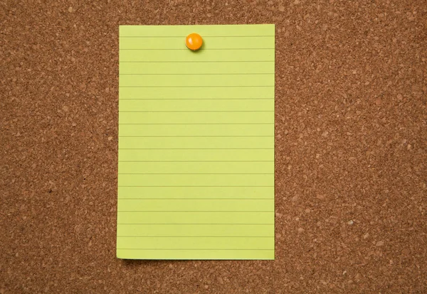 Sarı Not corckboard tutturulmuş