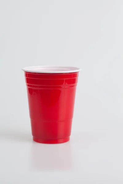 Vidro de plástico vermelho — Fotografia de Stock