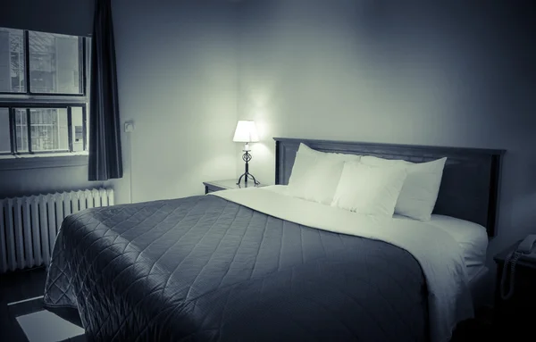 Interior of a comfortable hotel room — Stock Photo, Image