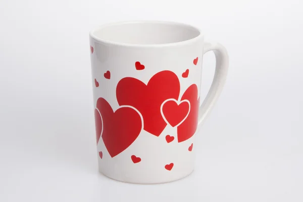 Kırmızı kalp ile beyaz fincan