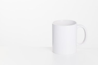 Beyaz seramik bardak