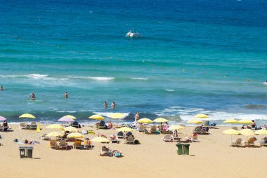 Golden bay adlı malta Sahili