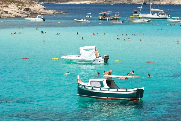 Aktion in der blauen Lagune von Malta — Stockfoto