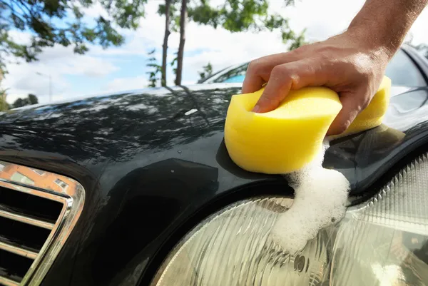 Ruční mytí aut — Stock fotografie