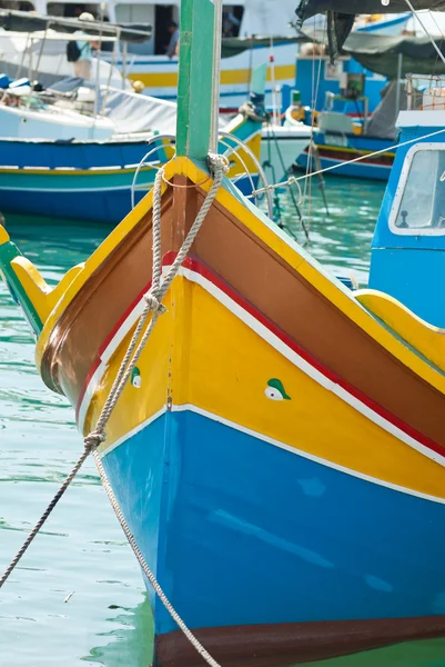 Luzzu, barcos de ojos tradicionales en Malta —  Fotos de Stock