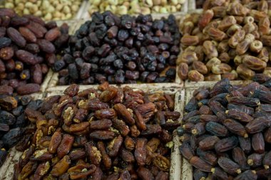 fındık, otlar ve baharatlar