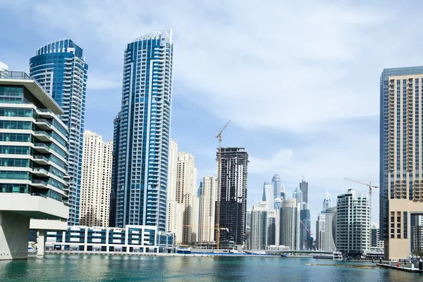 Деловой и финансовый район в Дубае — стоковое фото