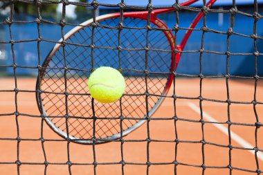 Tenis
