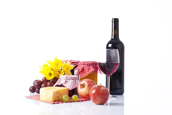 Degustação de vinhos e conceito de piquenique de verão — Fotografia de Stock