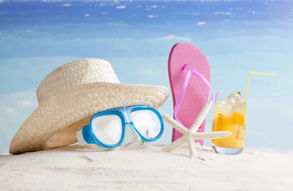 Beach accessories. Concept of summer vacations — Stock Photo, Image