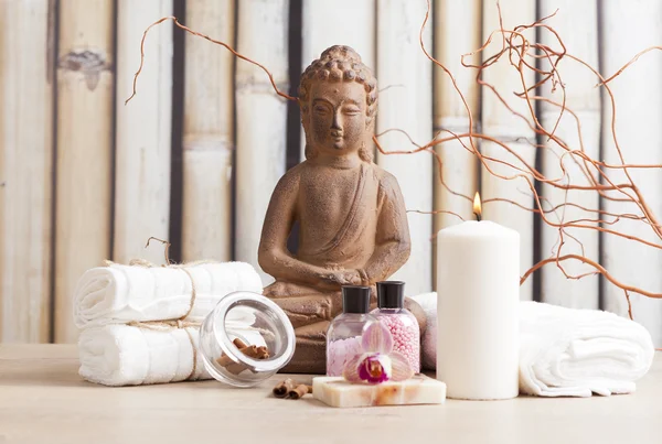 Ayurveda-Symbole für Entspannung und innere Schönheit, Buddha und Meditation — Stockfoto