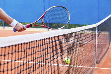 Tenis oynamak