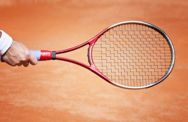 Tenis raketi, Spor donatımı
