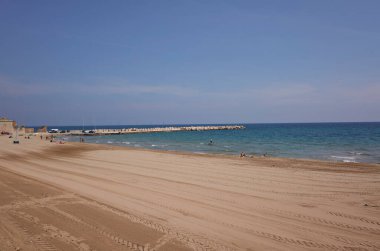 Marina di Avola, İtalya - 15 Eylül 2021: Marina di Avola plajı manzarası