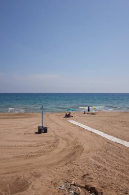 Marina di Avola, İtalya - 15 Eylül 2021: Marina di Avola plajı manzarası