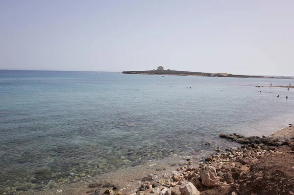 Portopalo Capopassero Settembre 2021 Veduta Dell Isola Capopassero Dalla Spiaggia — Foto Stock