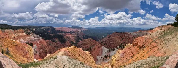 Cedar Breaks National Monument Ofrece Vistas Desde Ruta Senderismo Cerca — Foto de Stock