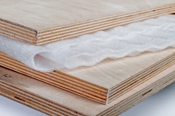 Polipropilen kontrplak kağıda