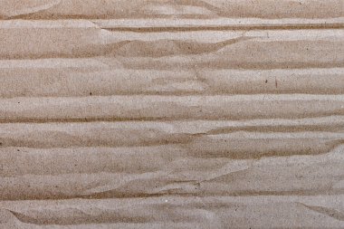 buruşuk karton kirli yamalar ile