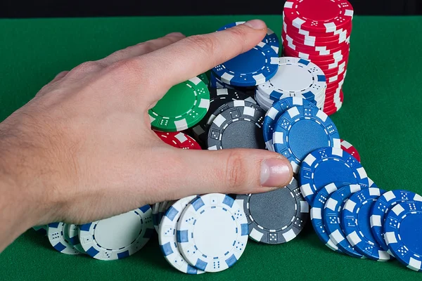 Player wins the hand bank takes all chips — Stock Photo, Image