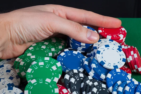 Player wins the hand bank takes all chips — Stock Photo, Image