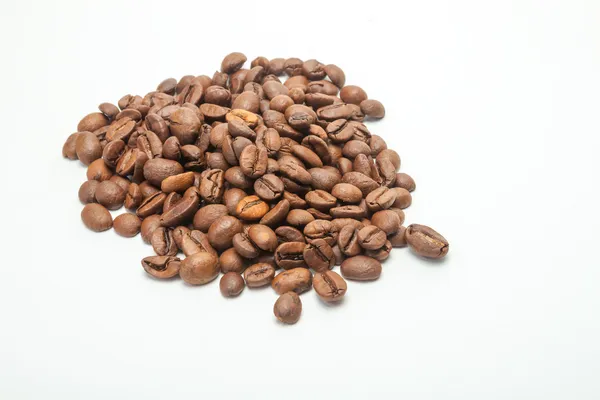 Isolate coffee beans. Macro. White backgound — Stock Photo, Image