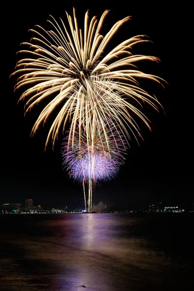 Fuegos artificiales —  Fotos de Stock