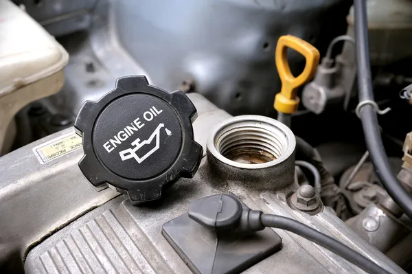 motor yağ kapak