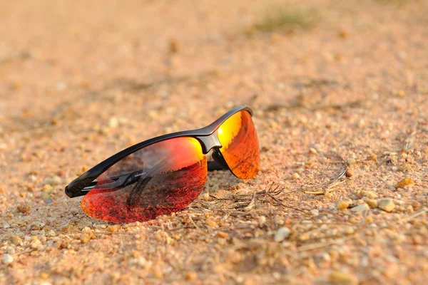 Gafas de sol rojas —  Fotos de Stock