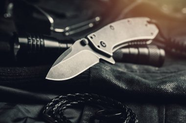 Paslanmaz çelik çakı blackwash ile bitirmek bıçak ve kolu