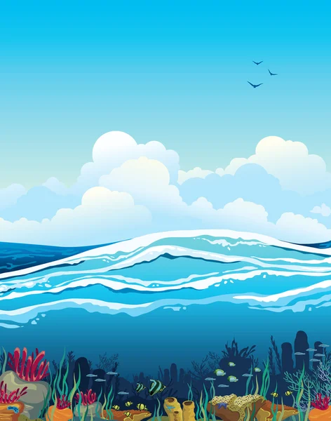 Paisaje marino con criaturas submarinas y cielo nublado — Vector de stock