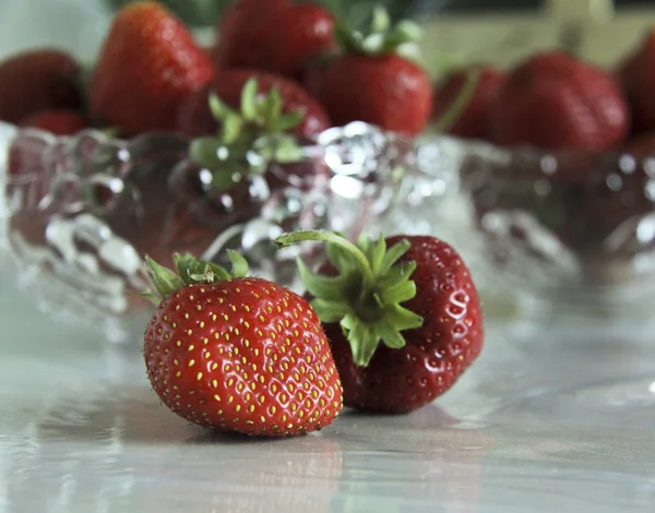 Stilleben med jordgubbar — Stockfoto