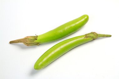 Yeşil parmak patlıcan