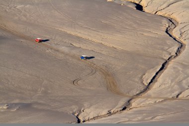 Endonezya'da Yanardağ Jeep