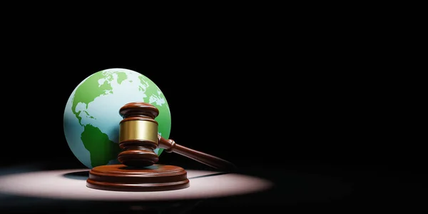 Richter Gavel Mit Erde Planet Scheinwerfer Auf Schwarzem Hintergrund Mit — Stockfoto