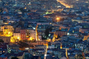 Naples, gece