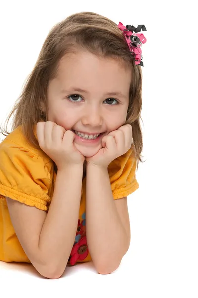 Lachende meisje in een gele overhemd — Stockfoto