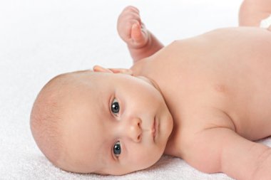 erkek bebek beyaz havlu