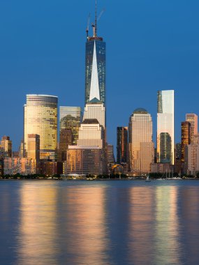 hudson Nehri Manhattan'dan gece manzarası