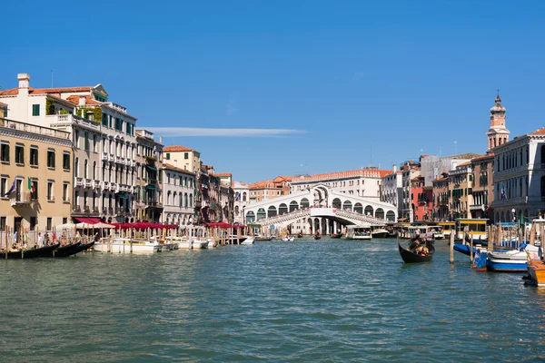 A Ponte Rialto em Veneza — Fotografia de Stock