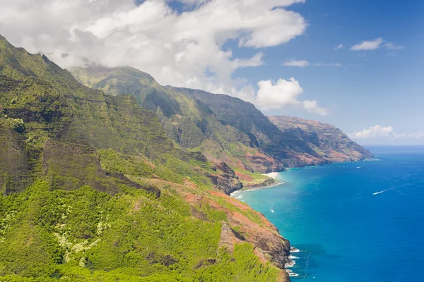Na pali stojí na ostrově kauai — Stock fotografie