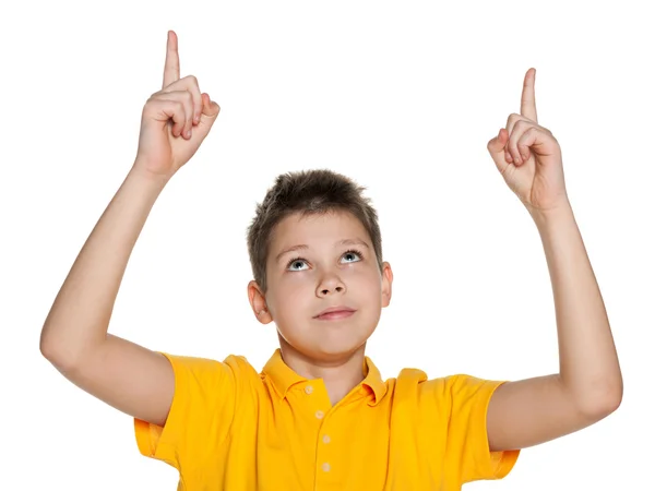 Sonriente niño mostrando sus dedos hacia arriba —  Fotos de Stock