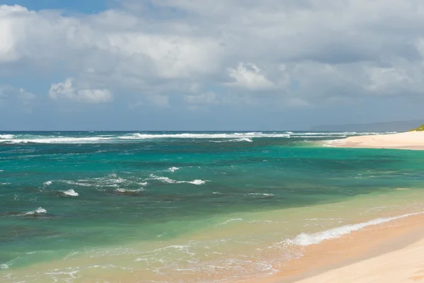 Océano Pacífico cerca de la isla de Oahu — Foto de Stock