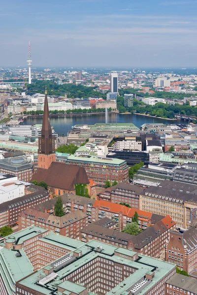 Hamburg in een zonnige zomerdag — Stockfoto