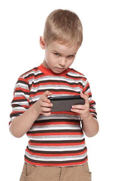 Νεαρό αγόρι με ένα gadget — Φωτογραφία Αρχείου