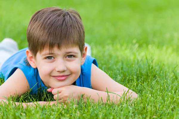 Dreams on the summer grass — Stock Photo, Image