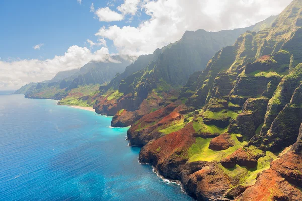 Na pali coast na ostrově kauai v létě — Stock fotografie